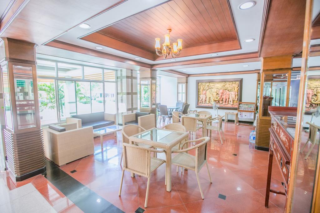 Grand Charoonrat Apartment Saraburi Exterior photo